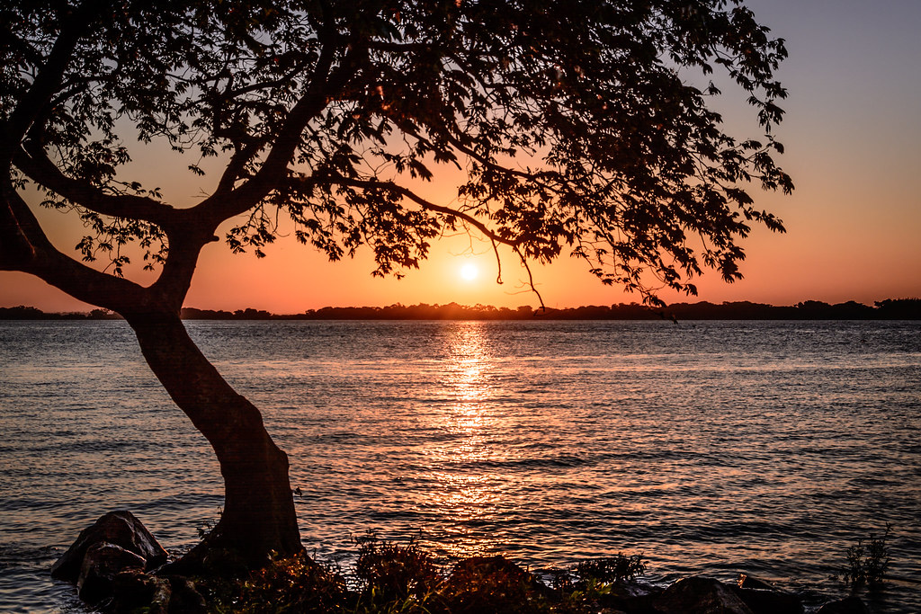 Pôr-do-sol na Orla do Guaíba