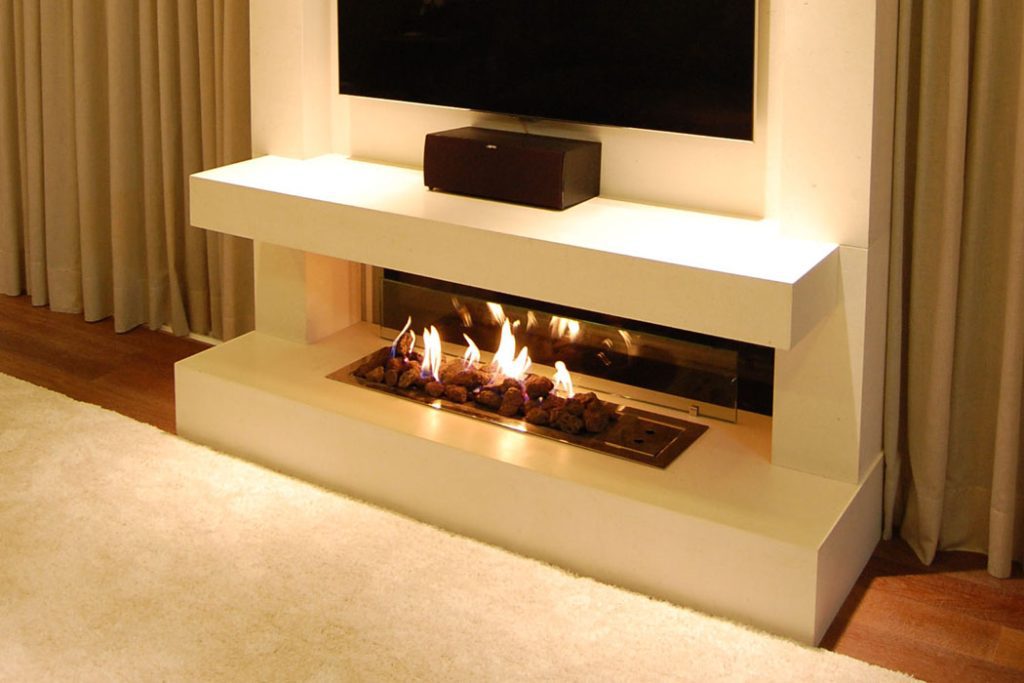 Opções de lareiras para deixar seu inverno aconchegante