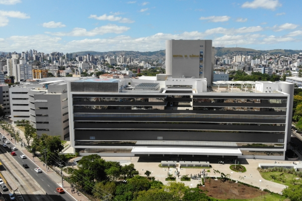 Apartamentos próximo a HCPA