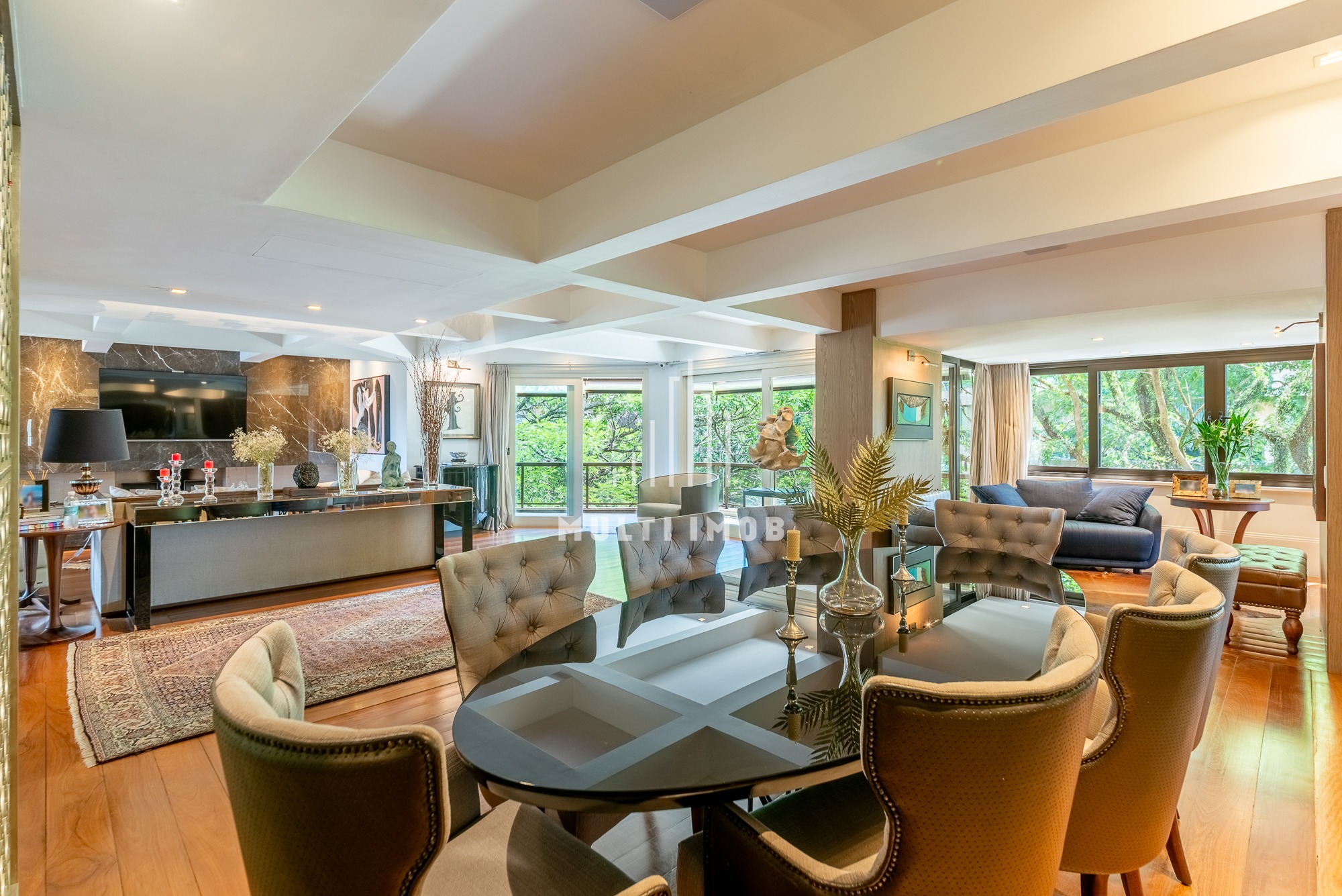 Investindo em Imóveis Comerciais: O Que Você Precisa Saber