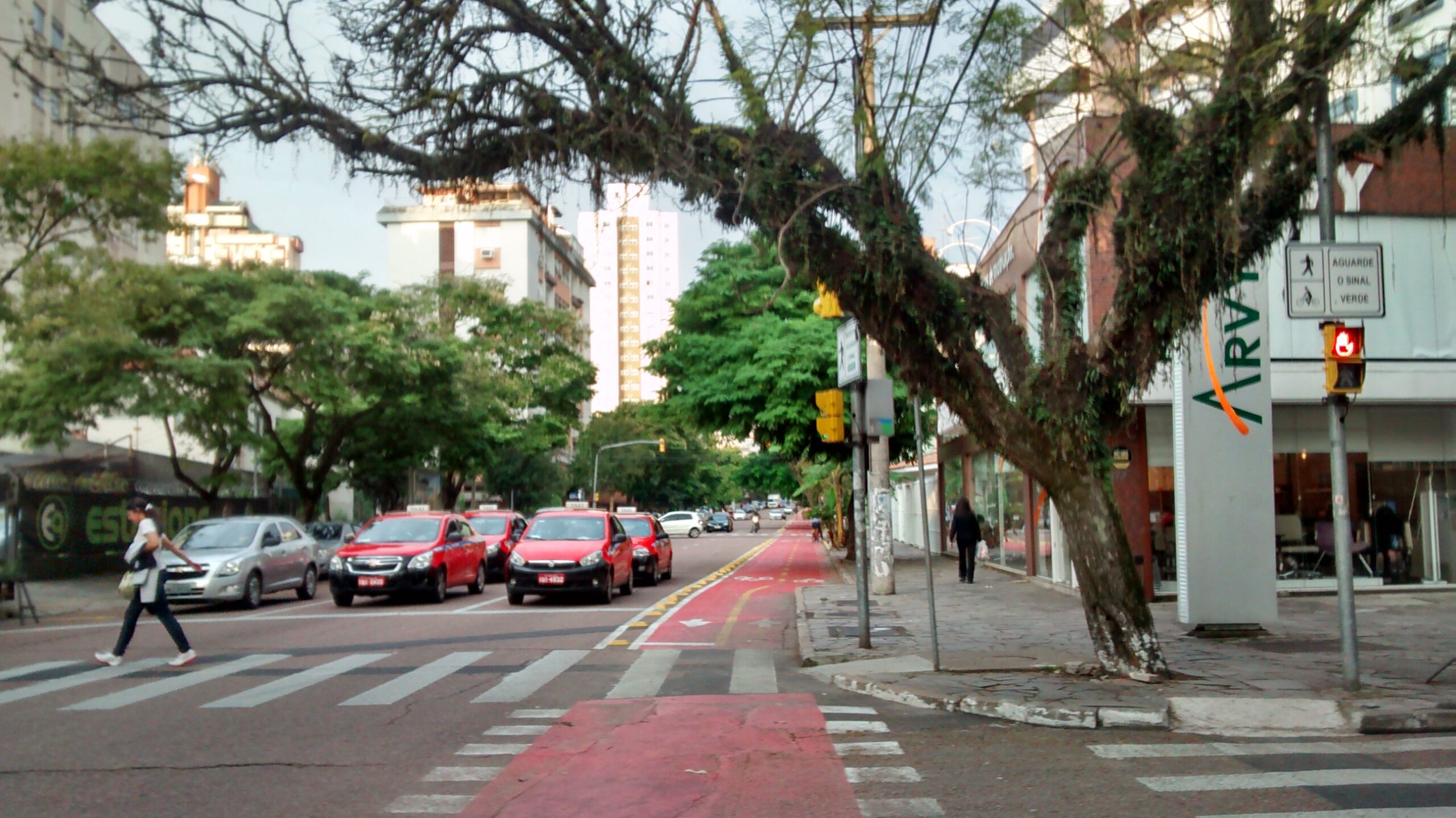 Como a Proximidade a Ciclovias e Pistas de Caminhada Valoriza o Imóvel